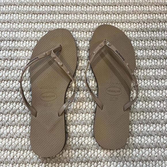 Havaianas You Spike Flip Flop in Rose Gold - Picture 1 of 4